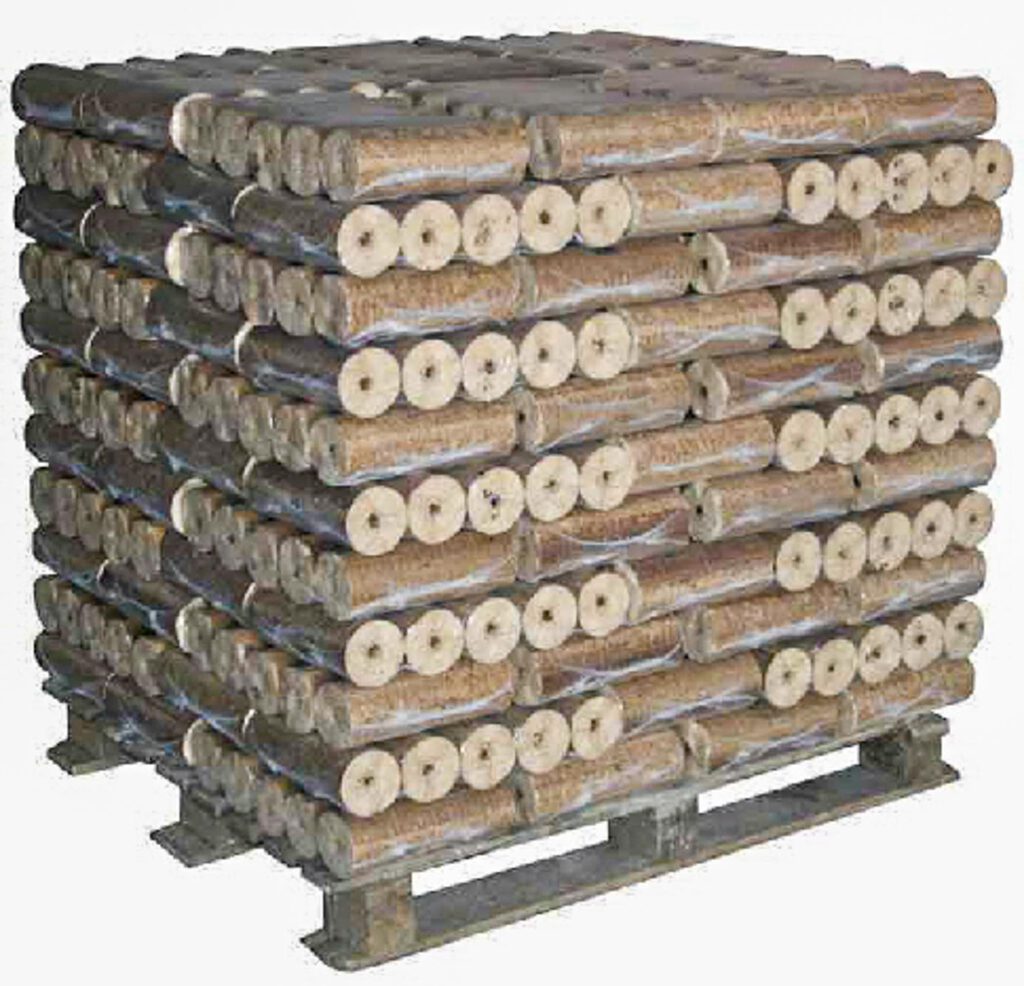 Holzbriketts auf Palette